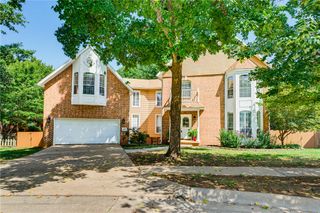 1689 N Stardust Lane, Fayetteville, AR 72701