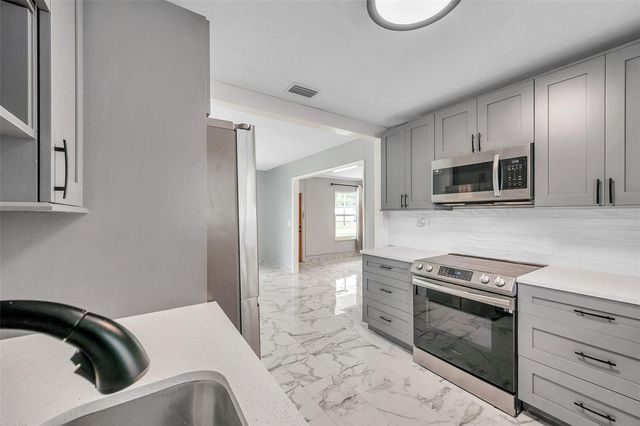 3230 51ST STREET N, St Petersburg, FL 33710