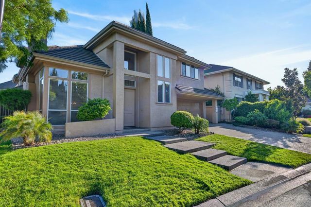 982 South Beach Dr, Sacramento, CA 95831