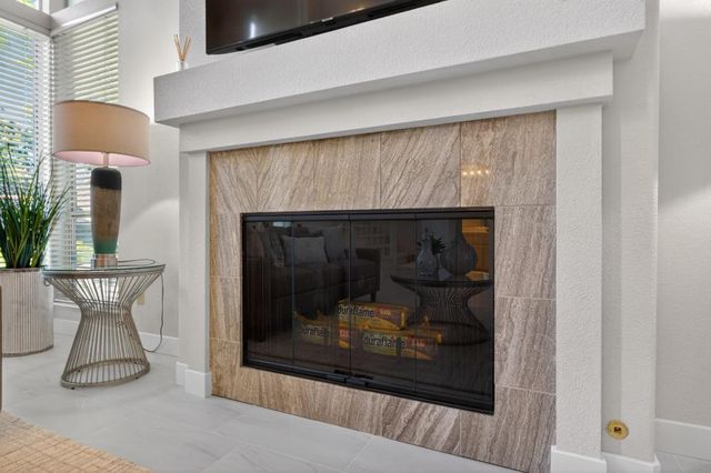 982 South Beach Dr, Sacramento, CA 95831