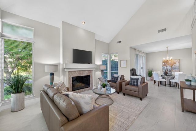 982 South Beach Dr, Sacramento, CA 95831