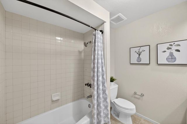 982 South Beach Dr, Sacramento, CA 95831