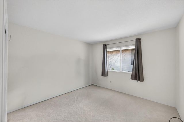 982 South Beach Dr, Sacramento, CA 95831
