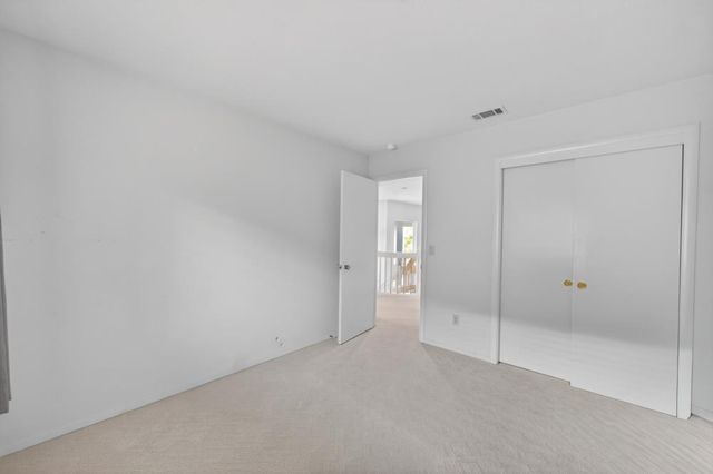 982 South Beach Dr, Sacramento, CA 95831