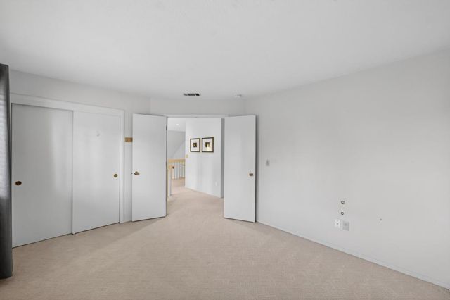 982 South Beach Dr, Sacramento, CA 95831