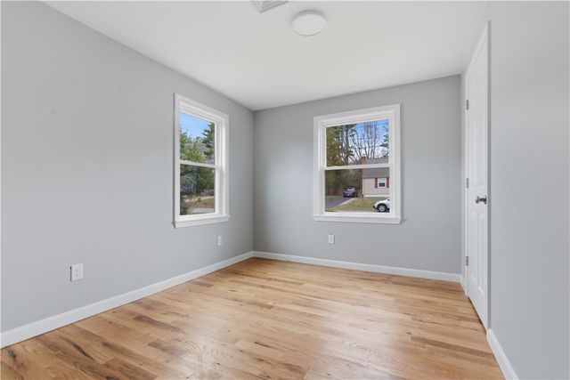 63 Indian Road, East Providence, RI 02915