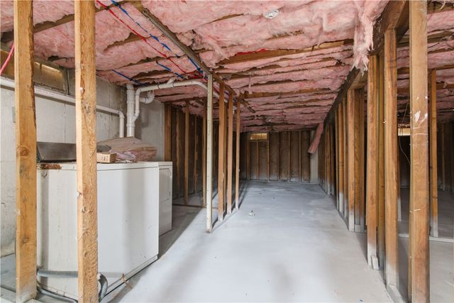 63 Indian Road, East Providence, RI 02915