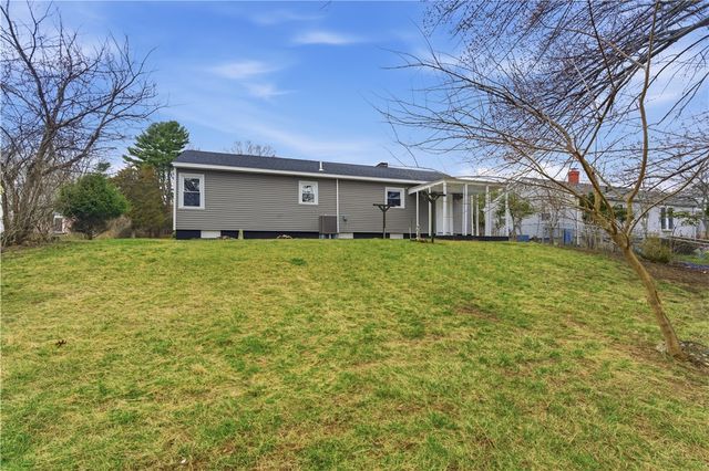 63 Indian Road, East Providence, RI 02915