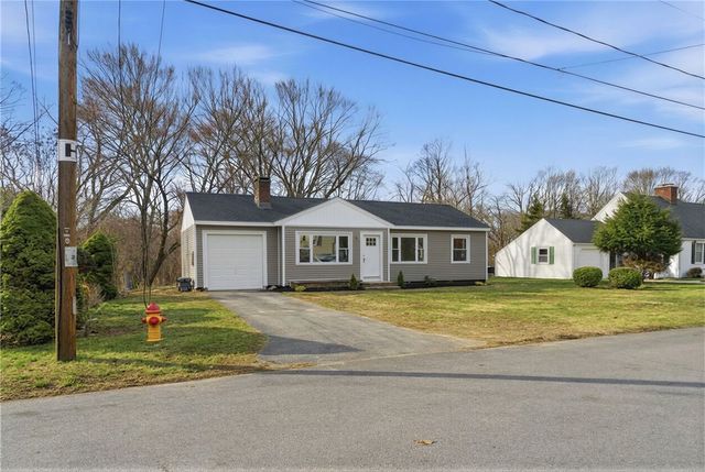 63 Indian Road, East Providence, RI 02915