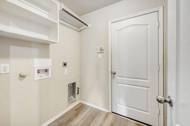 5402 Jay Thrush Drive, Richmond, TX 77407