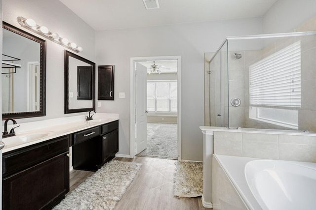 5402 Jay Thrush Drive, Richmond, TX 77407