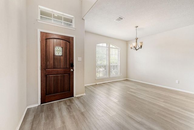 5402 Jay Thrush Drive, Richmond, TX 77407