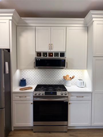 2013 Oakbluff Drive, Carrollton, TX 75007