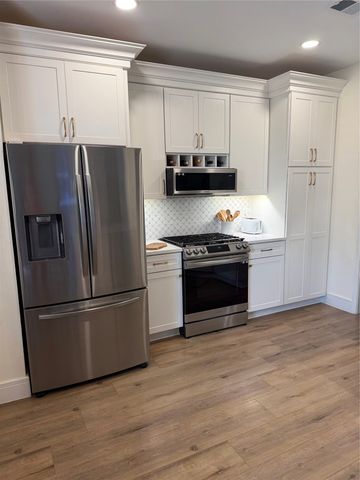 2013 Oakbluff Drive, Carrollton, TX 75007