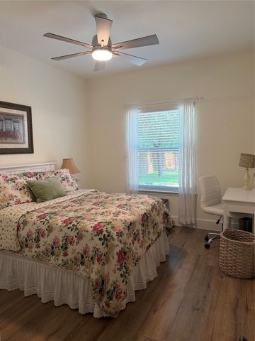 2013 Oakbluff Drive, Carrollton, TX 75007