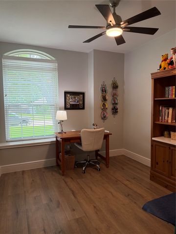 2013 Oakbluff Drive, Carrollton, TX 75007
