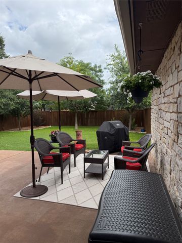 2013 Oakbluff Drive, Carrollton, TX 75007