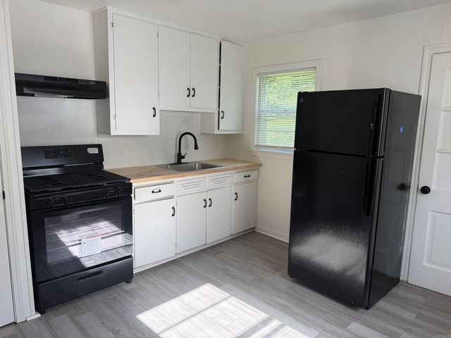 1915 W 18th Street, North Little Rock, AR 72114