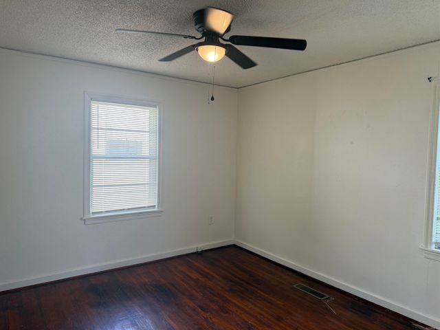 1915 W 18th Street, North Little Rock, AR 72114