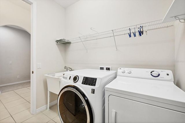 3820 80TH DRIVE E, Sarasota, FL 34243