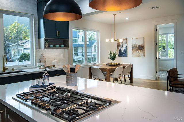 22 Cedar Ave, Kentfield, CA 94904