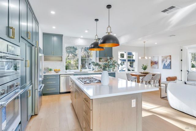 22 Cedar Ave, Kentfield, CA 94904