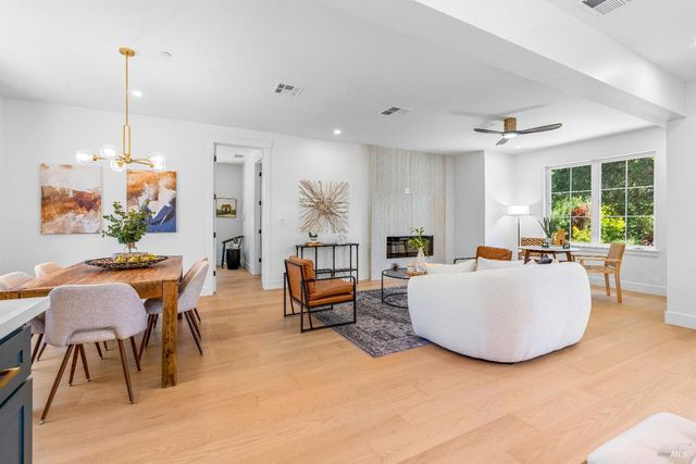 22 Cedar Ave, Kentfield, CA 94904