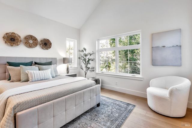 22 Cedar Ave, Kentfield, CA 94904