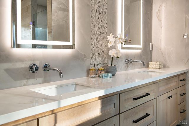 22 Cedar Ave, Kentfield, CA 94904