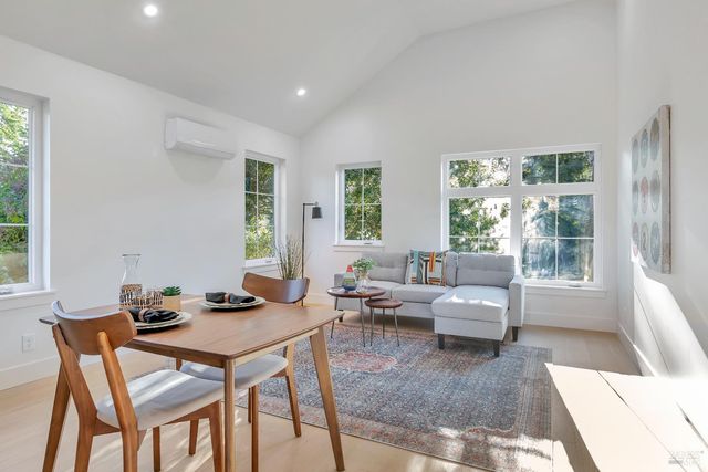 22 Cedar Ave, Kentfield, CA 94904