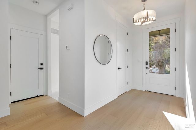 22 Cedar Ave, Kentfield, CA 94904