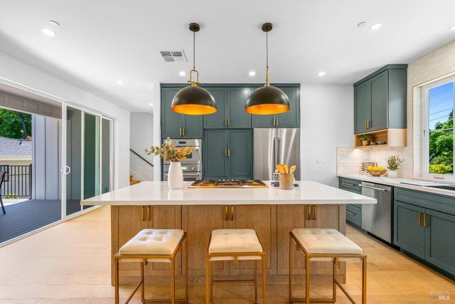 22 Cedar Ave, Kentfield, CA 94904