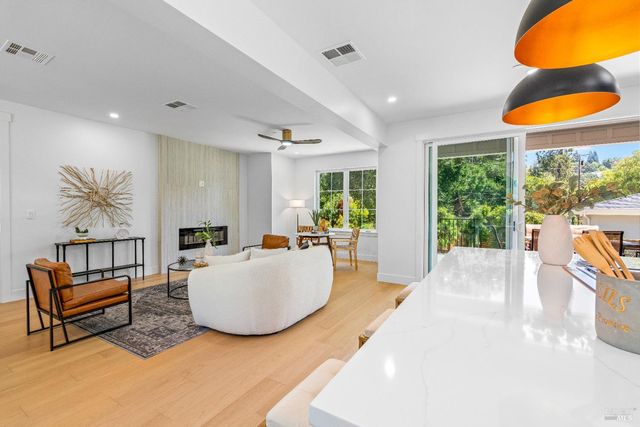 22 Cedar Ave, Kentfield, CA 94904