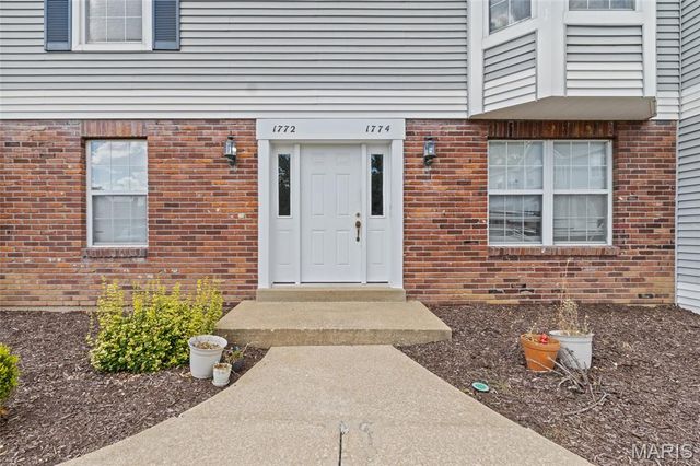 1774 Kircher Drive C, St Charles, MO 63303