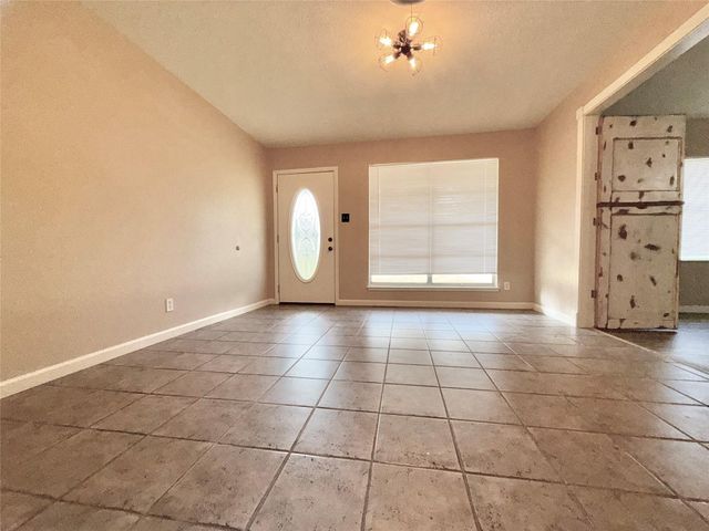 4520 Lamont, Vidor, TX 77662