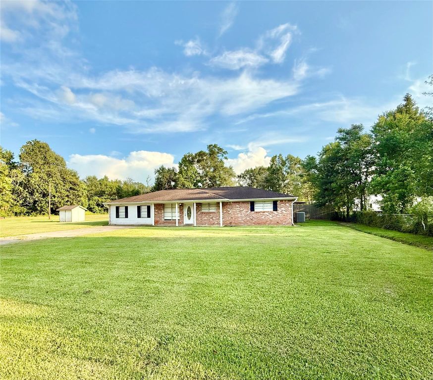 4520 Lamont, Vidor, TX 77662