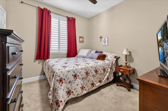 1056 Lindsay Lane, Clovis, CA 93619