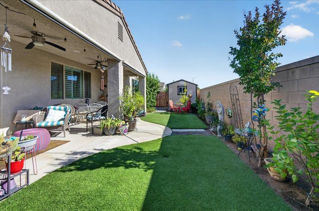 1056 Lindsay Lane, Clovis, CA 93619