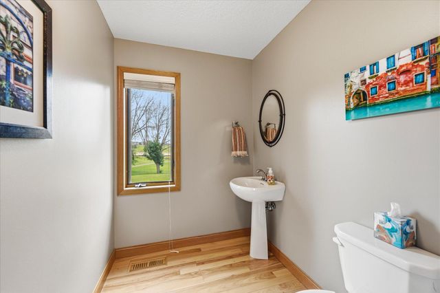 9743 Wellington Lane, Woodbury, MN 55125