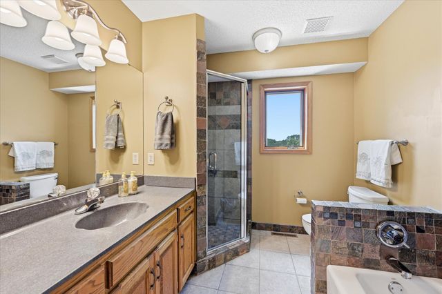 9743 Wellington Lane, Woodbury, MN 55125