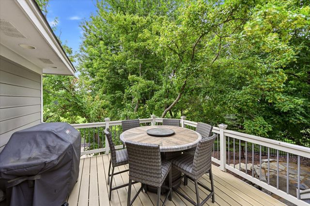 9743 Wellington Lane, Woodbury, MN 55125