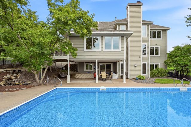 9743 Wellington Lane, Woodbury, MN 55125