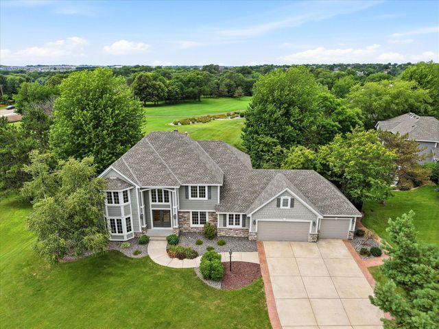 9743 Wellington Lane, Woodbury, MN 55125