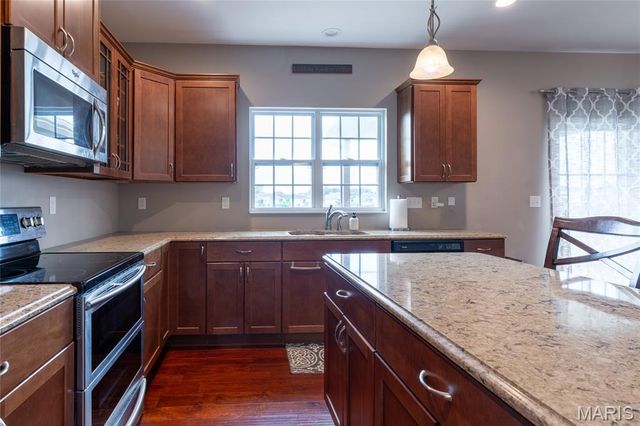 1331 Timber Ridge Trace Drive, O'fallon, IL 62269