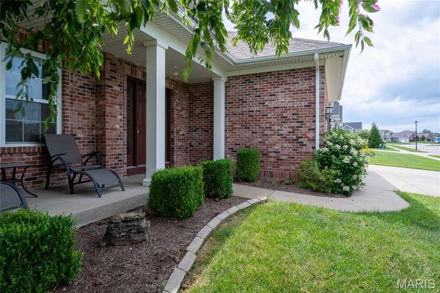 1331 Timber Ridge Trace Drive, O'fallon, IL 62269