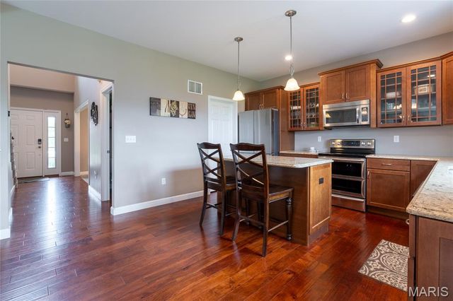 1331 Timber Ridge Trace Drive, O'fallon, IL 62269
