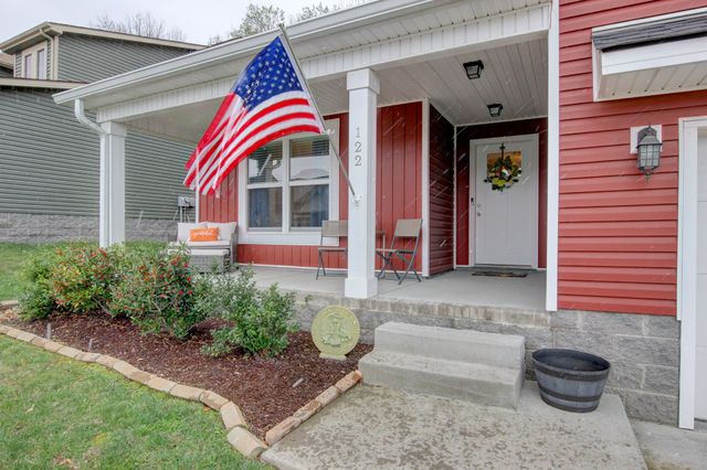 122 Lucerne Ln, Clarksville, TN 37040