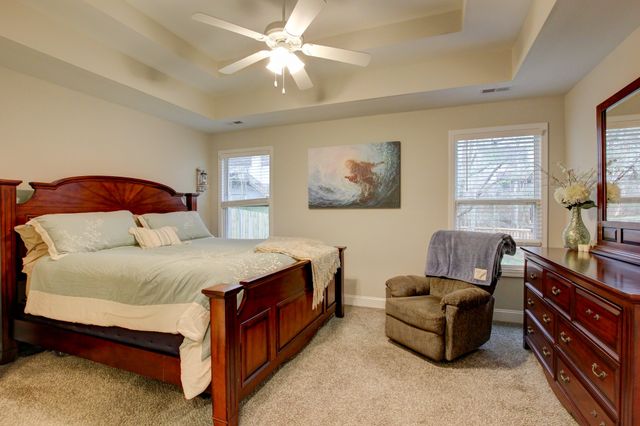 122 Lucerne Ln, Clarksville, TN 37040