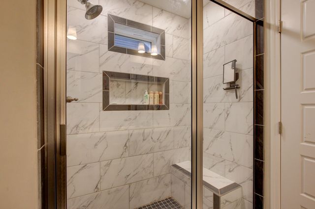 122 Lucerne Ln, Clarksville, TN 37040