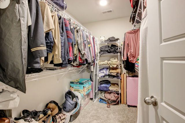 122 Lucerne Ln, Clarksville, TN 37040